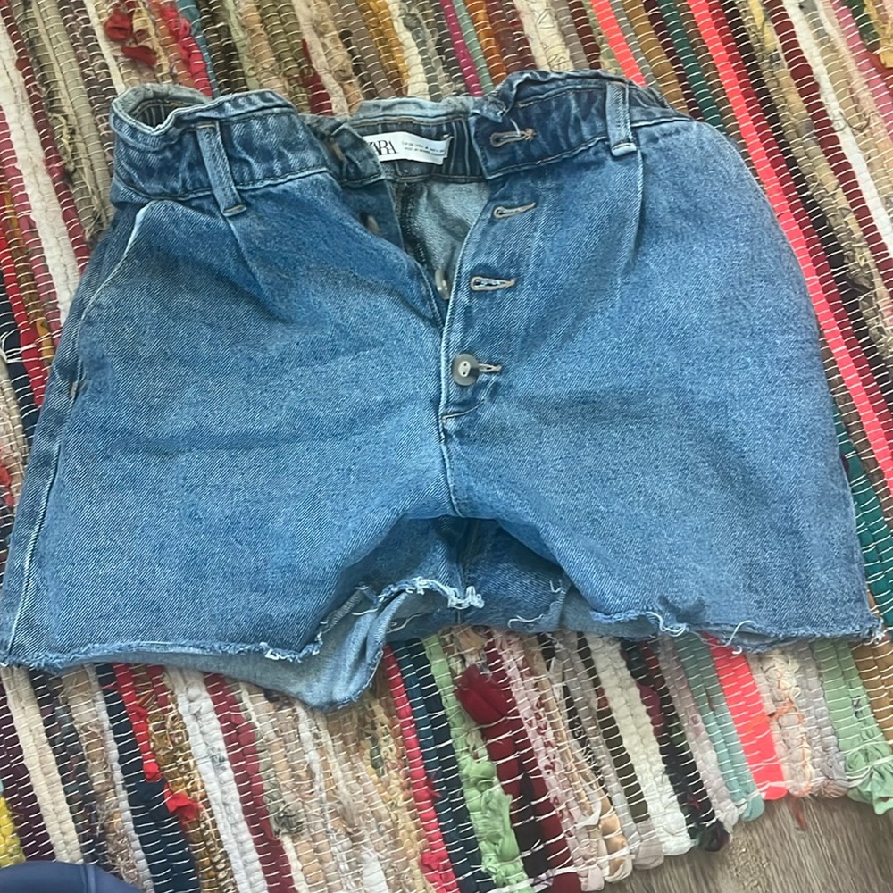 Zara high rise baggy buttoned shorts